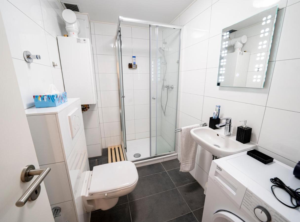Truth - Kingsize Bett - Smart Tv - Modern - Top Anbindung Appartement Dortmund
