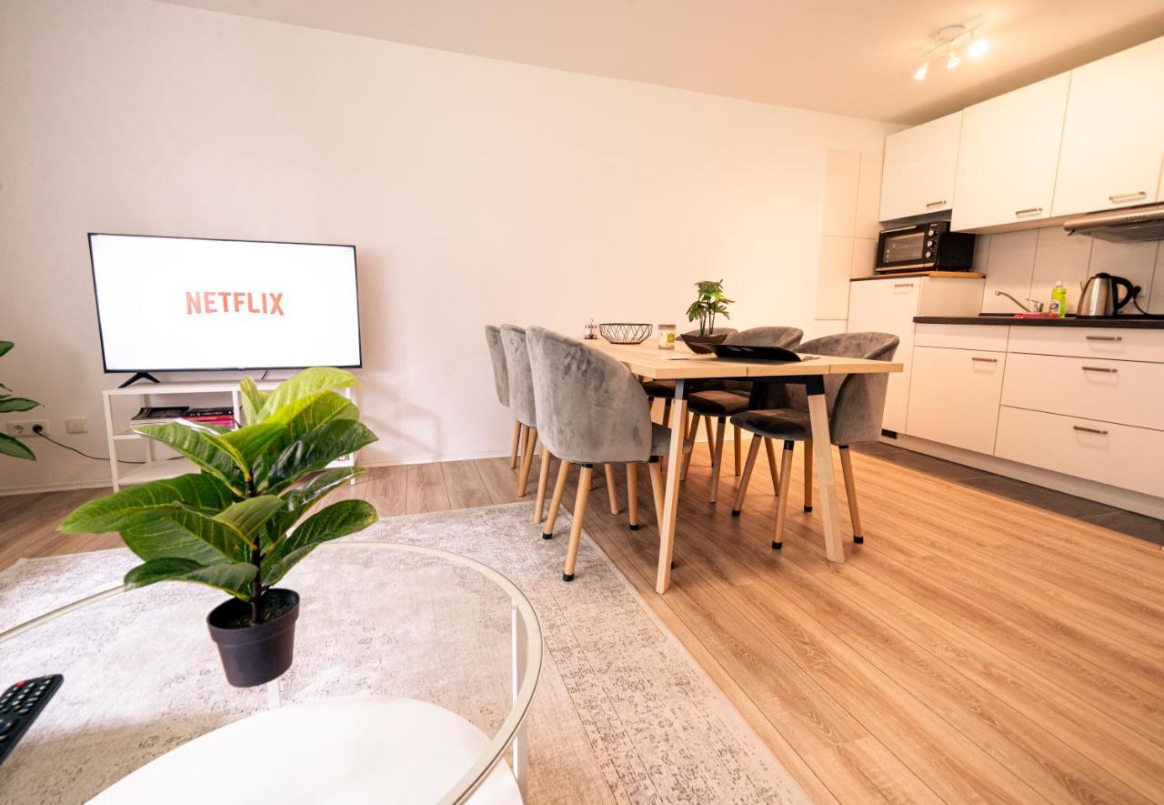 Truth - Kingsize Bett - Smart Tv - Modern - Top Anbindung Appartement *